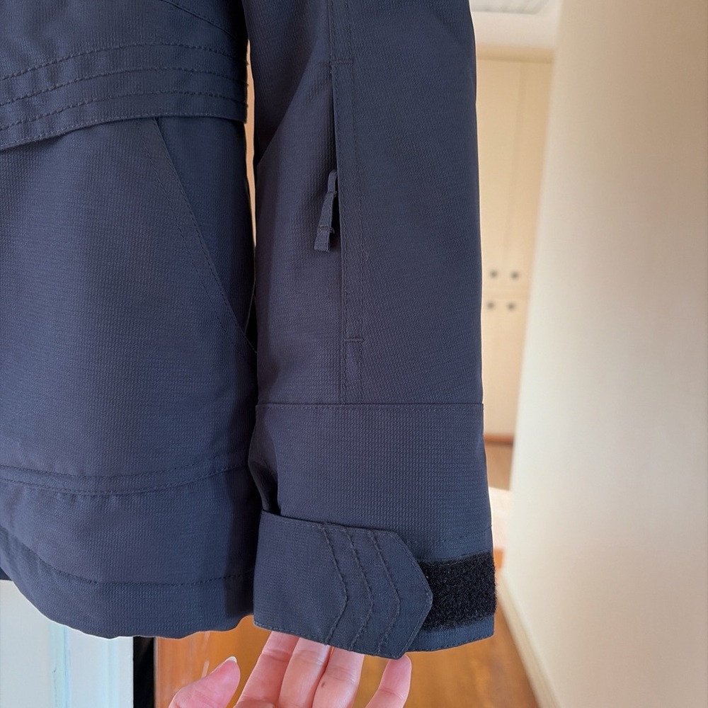 Roxy Black Ski Jacket with Orange Lining - image 3